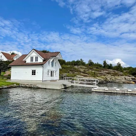 Nyaraló Vi Mosterhamn