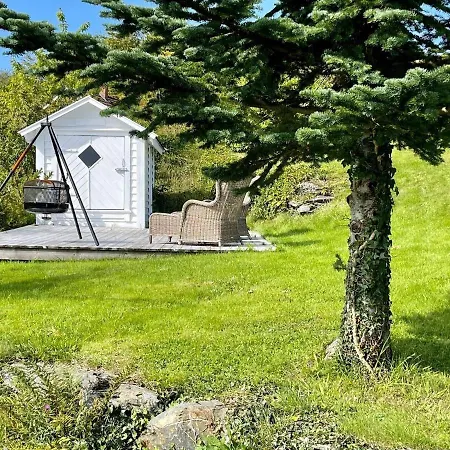 Vi * Mosterhamn