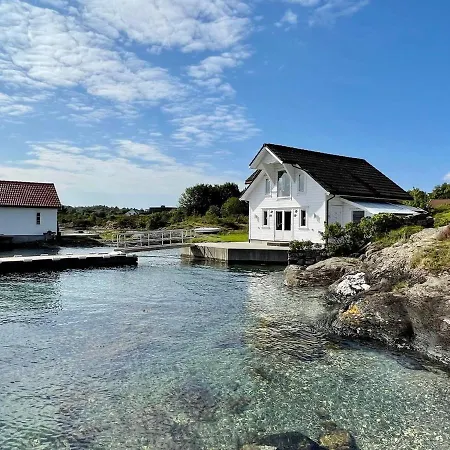 Vi Holiday home *